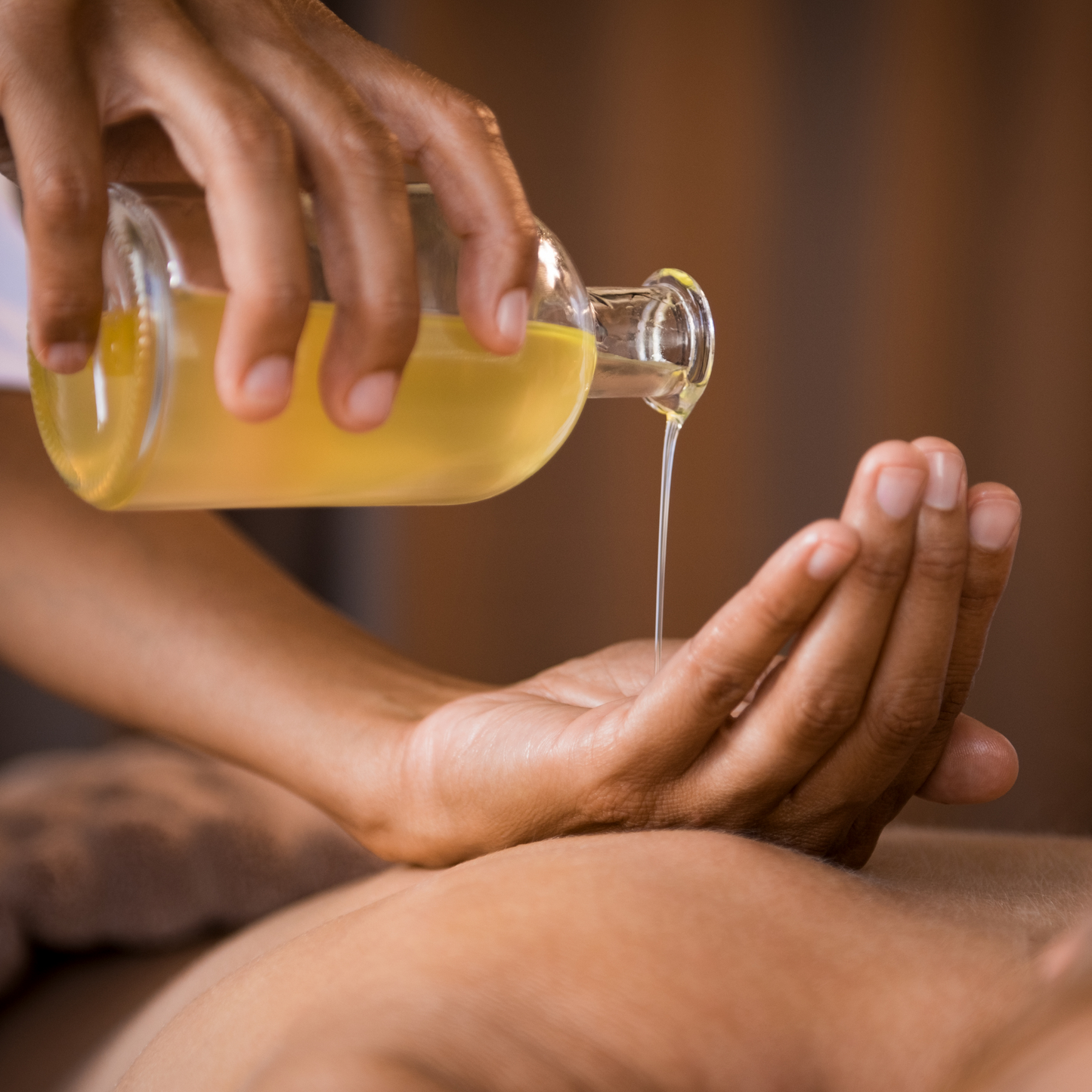 Masaje con aceite de Chocolate Caliente