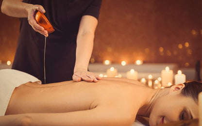 Masaje con aceite de Chocolate Caliente